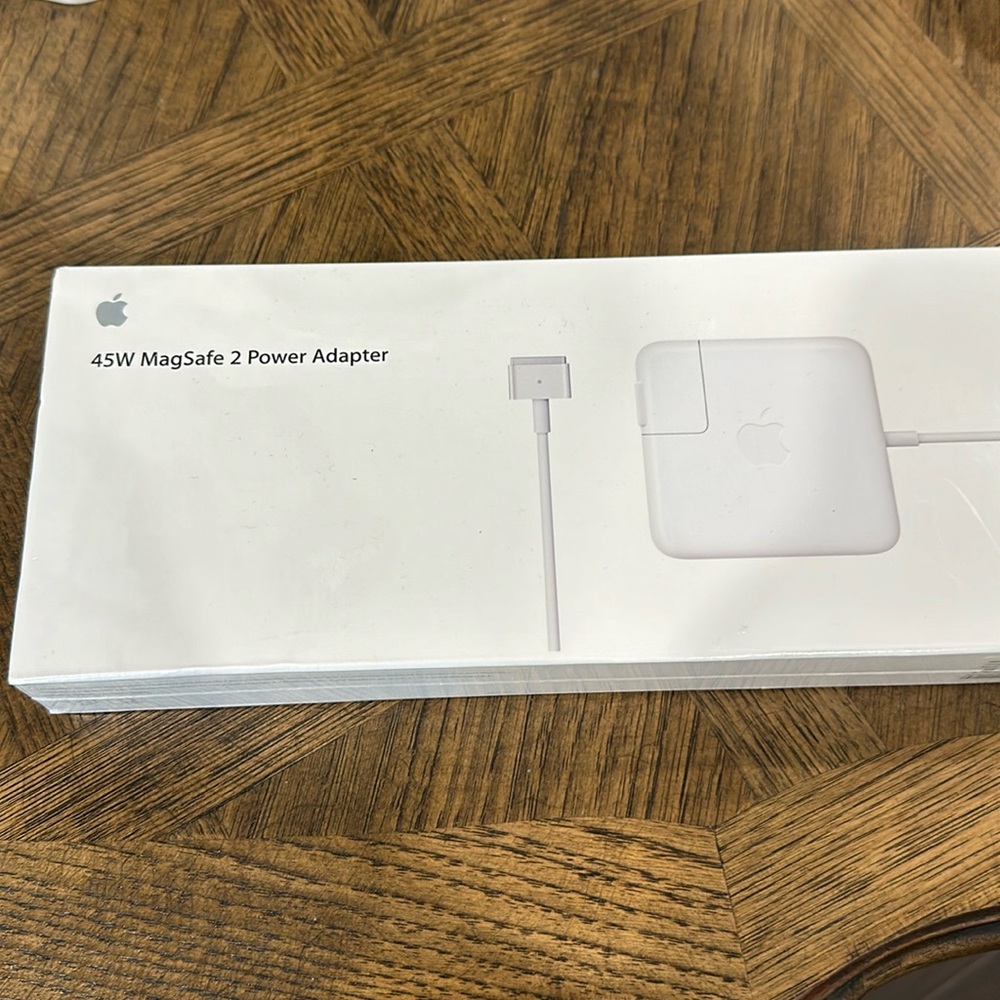 45W MagSafe 2 power adaptor MacBook Charger